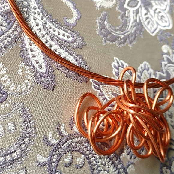 Handcrafted Artisan Copper Wire Necklace Pendant Abstract Twist Set Choker - Picture 6 of 12